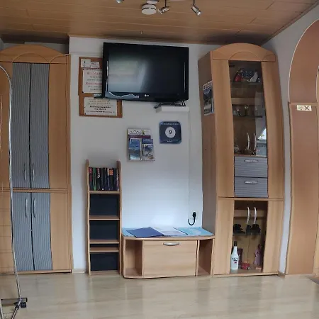 公寓 弗里恩翁史翠克酒店 上特劳恩