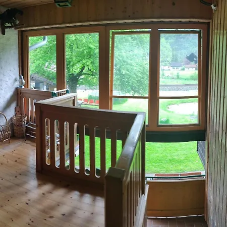 弗里恩翁史翠克酒店 公寓 上特劳恩