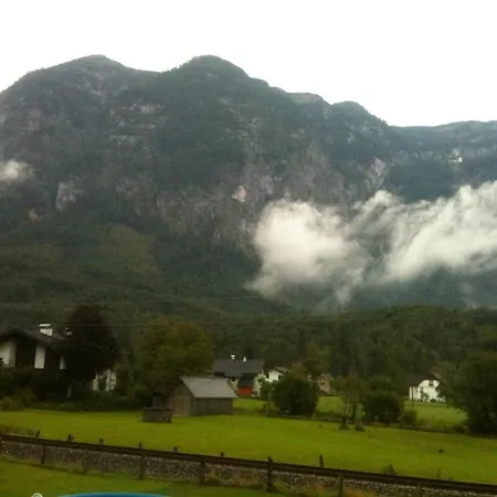 弗里恩翁史翠克酒店 * 上特劳恩