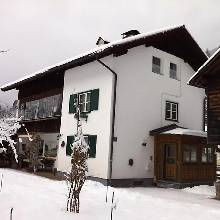 弗里恩翁史翠克酒店 * 上特劳恩